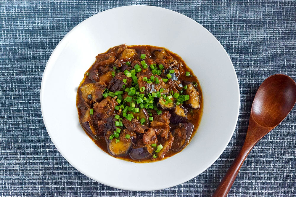 鯖缶の味噌麻婆