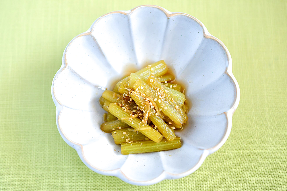 ふきの胡麻油炒め