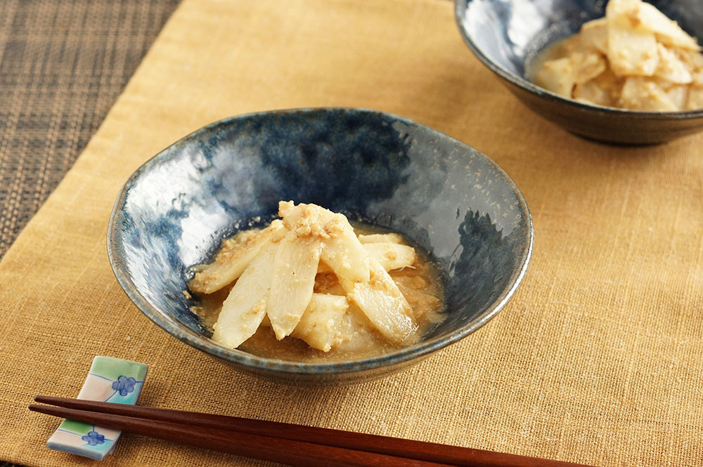 うどの胡麻味噌和え